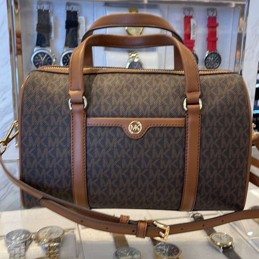 MICHAEL KORS JST TRAVEL MD DUFFLE SATCHEL SHOULDER CROSSBODY BAG MK BROWN
NWT - Picture 3 of 16